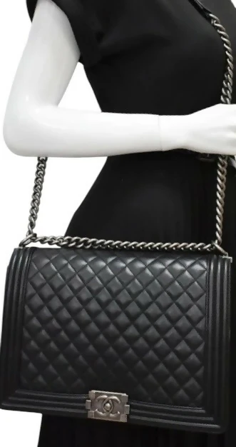 Chanel Black Large Maxi Quilted Lambskin Leather Boy Crossbody Bag - Image 2