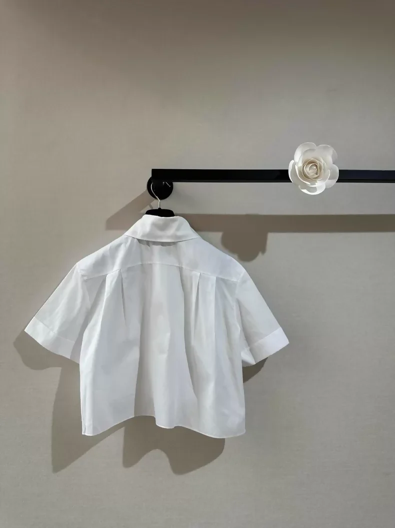Chanel 19S White Shirt with black CC Logo - Image 3
