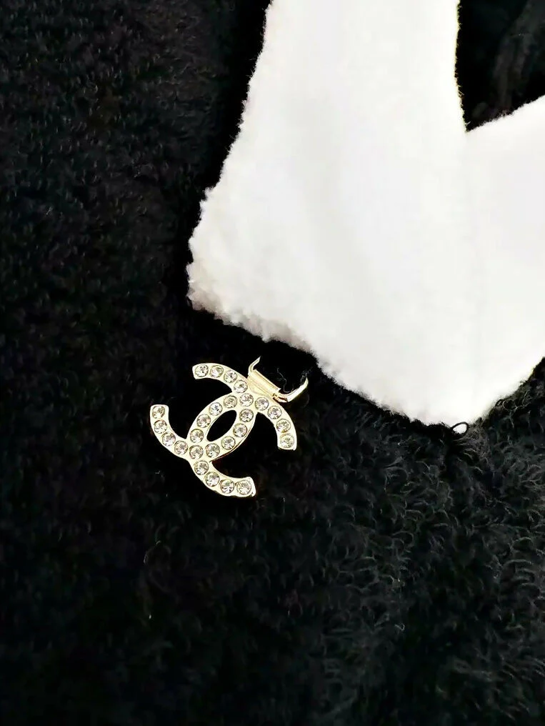 Chanel Black & White Terry Top – Coco Beach 2023 Collection - Image 3