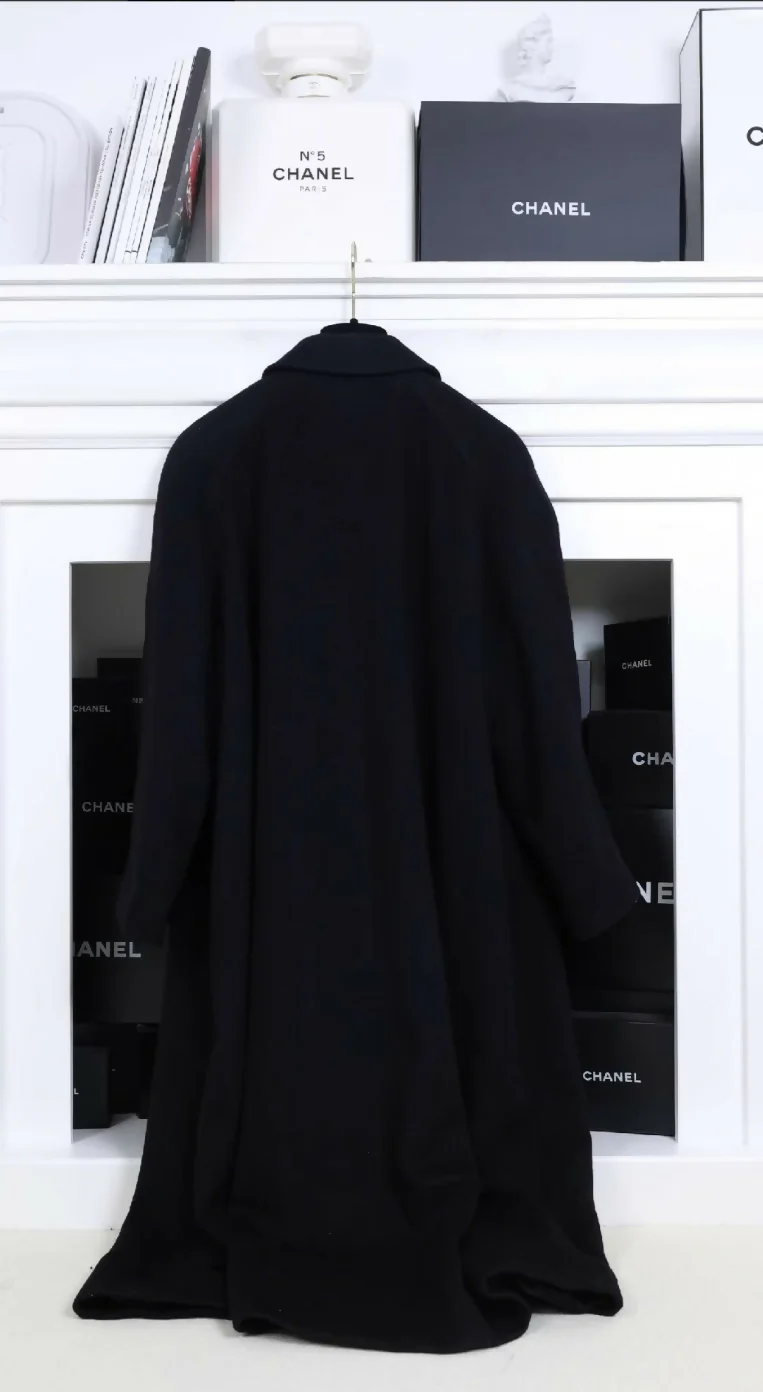 Chanel black woollen coat with black and gold buttons and four pockets. - Image 2