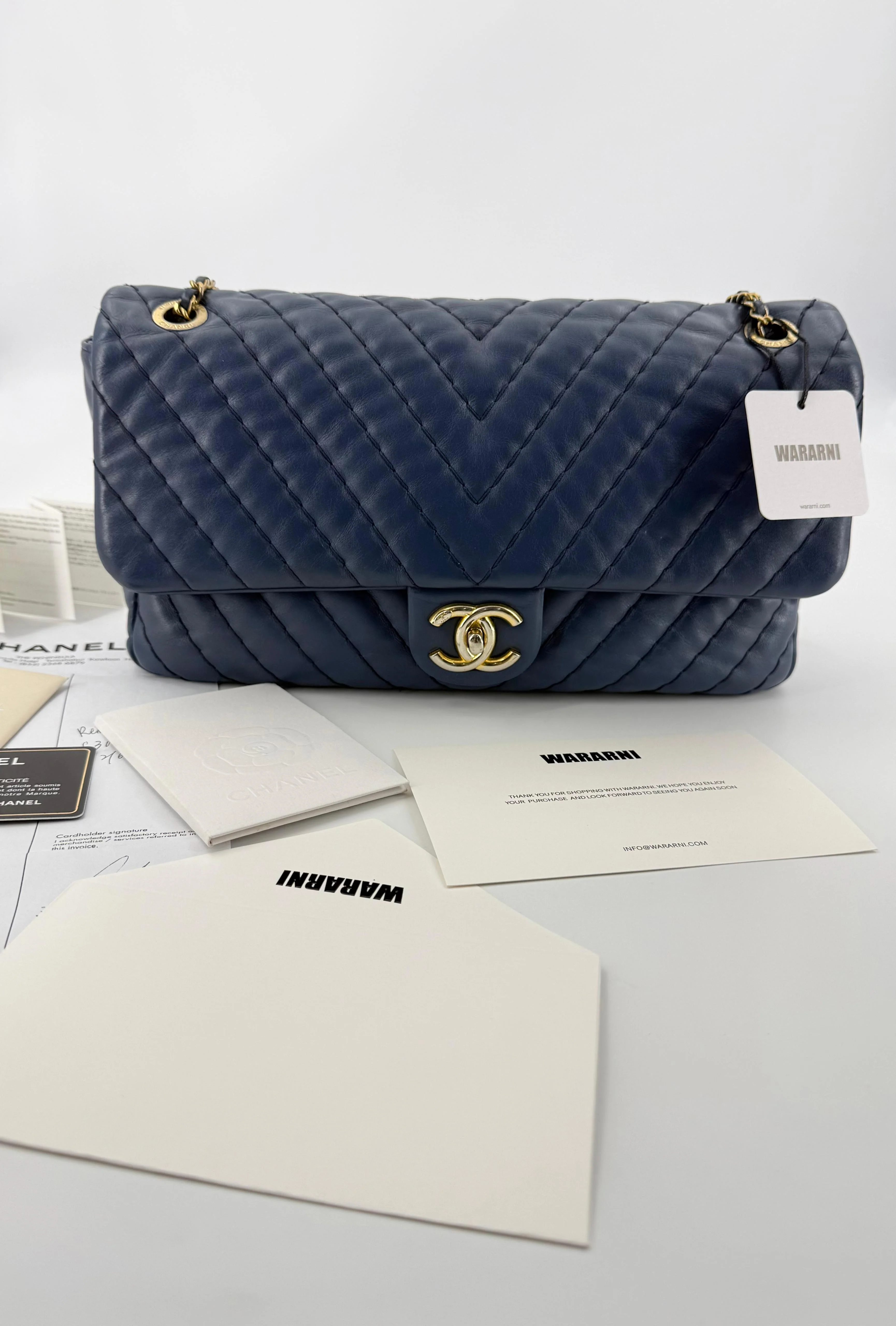 Chanel blue leather flap bag gold hardware - Image 2