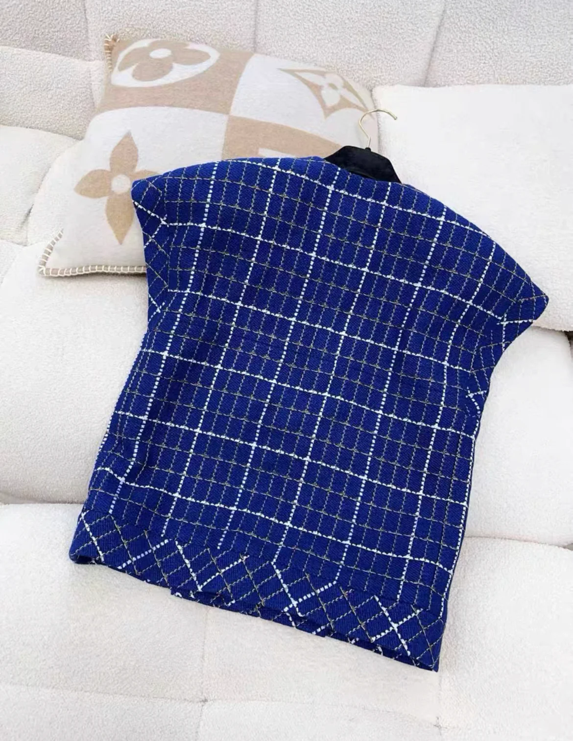 Chanel Blue Tweed vest jacket size 35 - Image 4