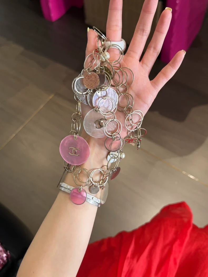 Chanel 2007 "Bubbles" long chain necklace in dreamy, colorful mother-of-pearl - Image 2