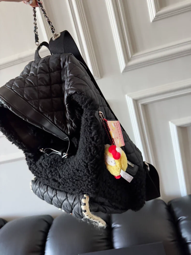 Chanel 2018 backpack in patchwork nylon and lambswool - Image 2