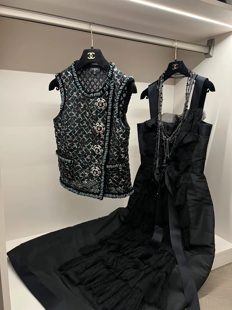 rare Chanel vest - Image 2