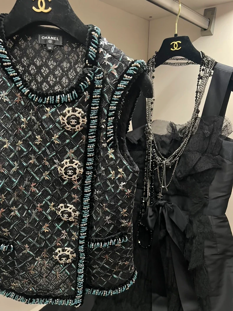 rare Chanel vest - Image 3