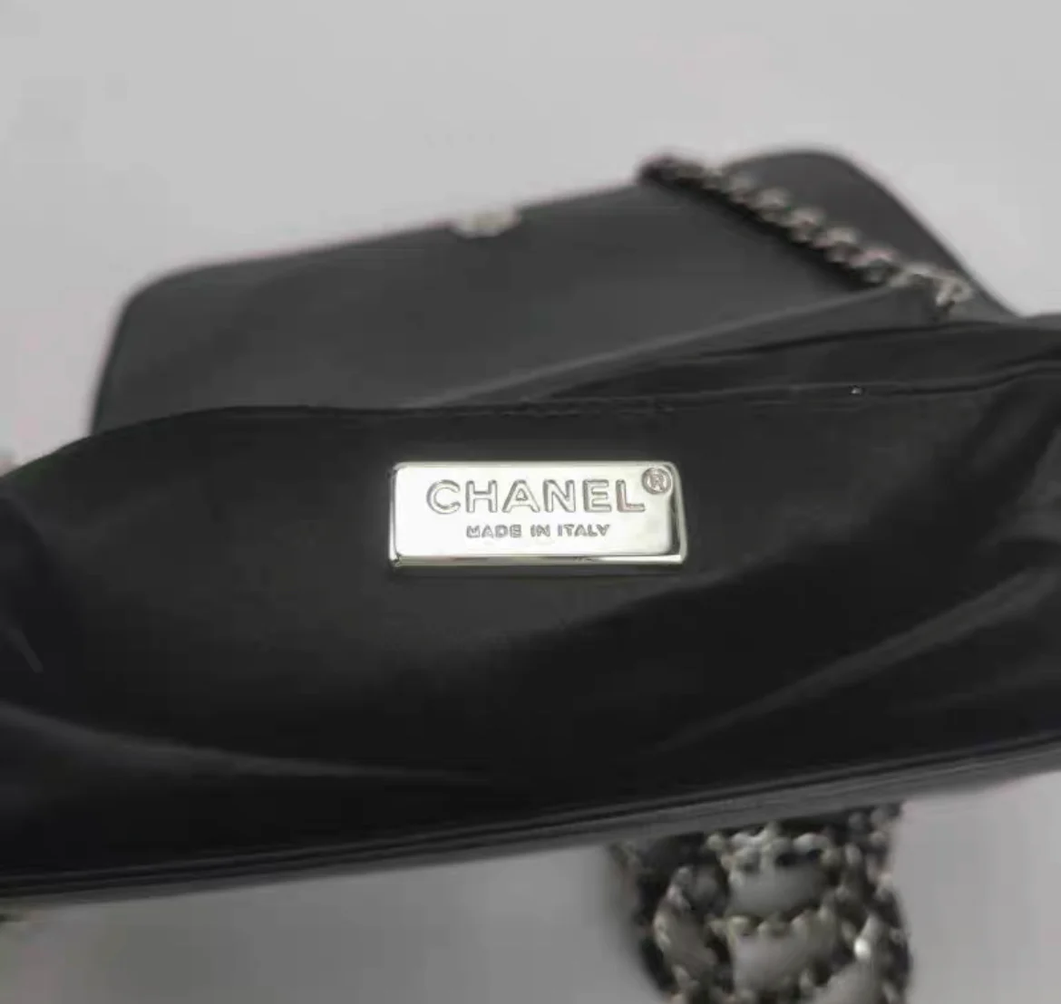 Chanel Butterfly Bag Limited Edition - Image 6
