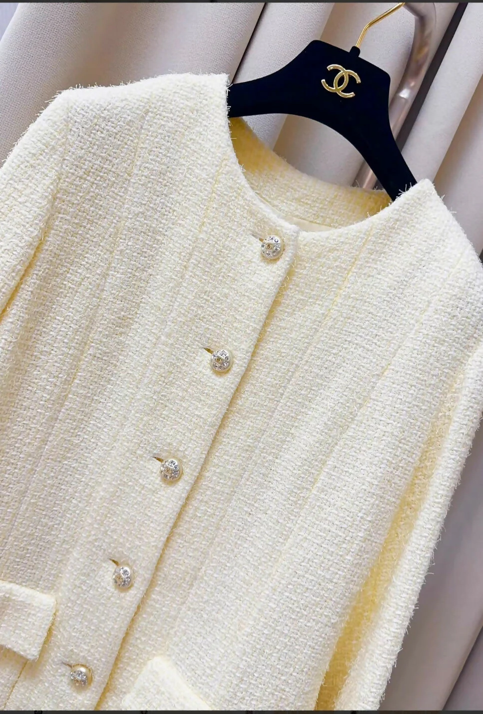 Chanel 23S light yellow jacket - Image 3