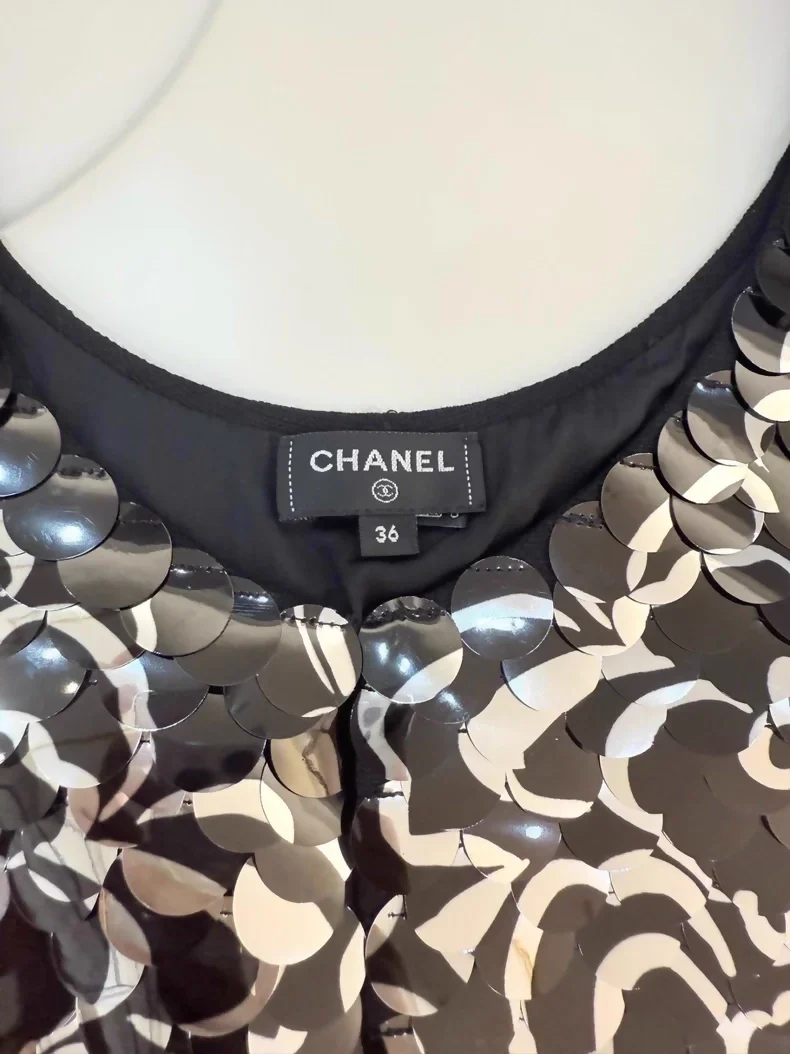 Chanel Camellia Sequin top - Image 3