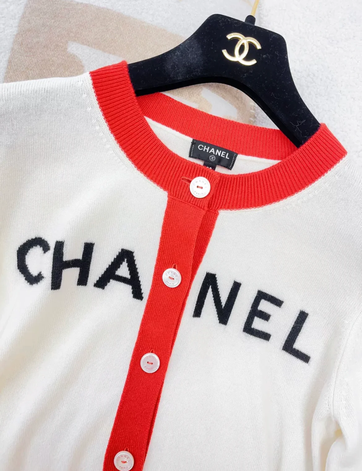 Chanel Cardigan 2019, White and red size 38 - Image 2