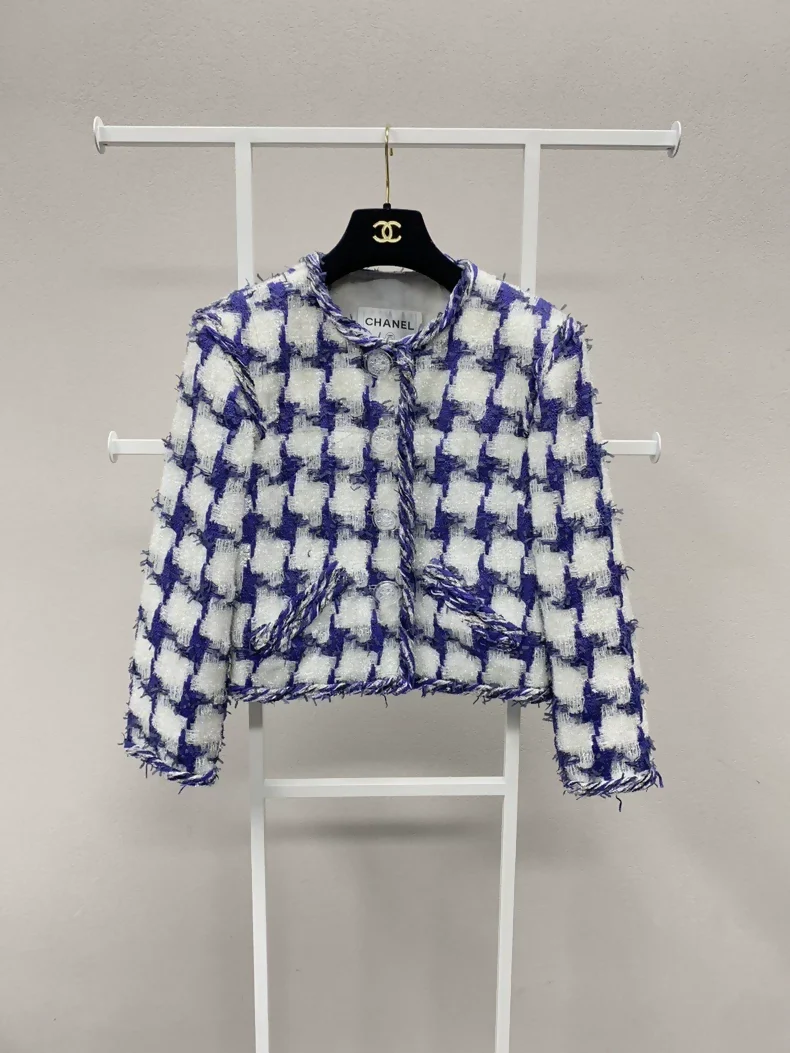 Chanel 2018 Blue houndstooth jacket + dress - Image 5