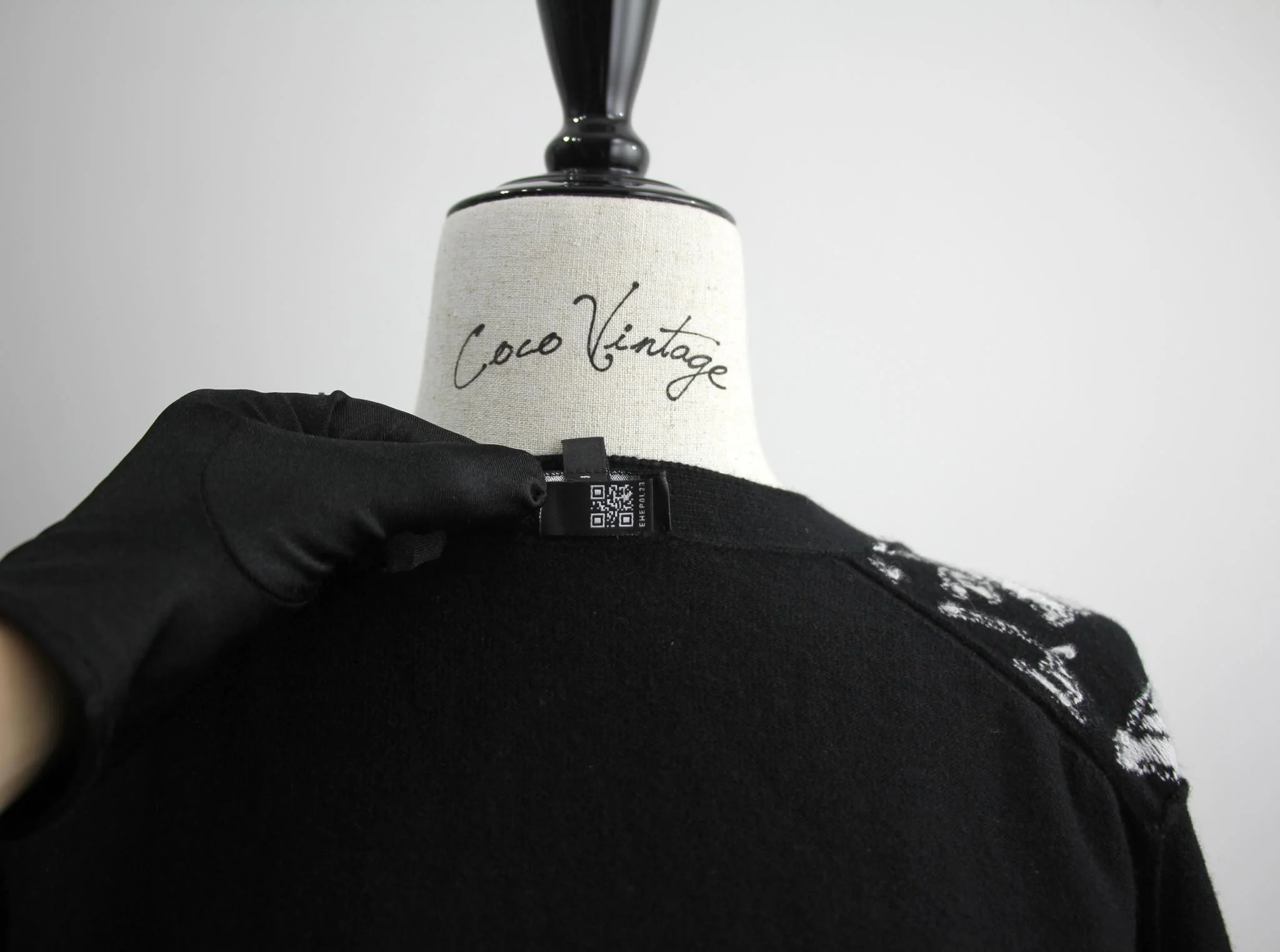 Chanel Cashmere 99 Black X White Floral Bird Coat - Image 12