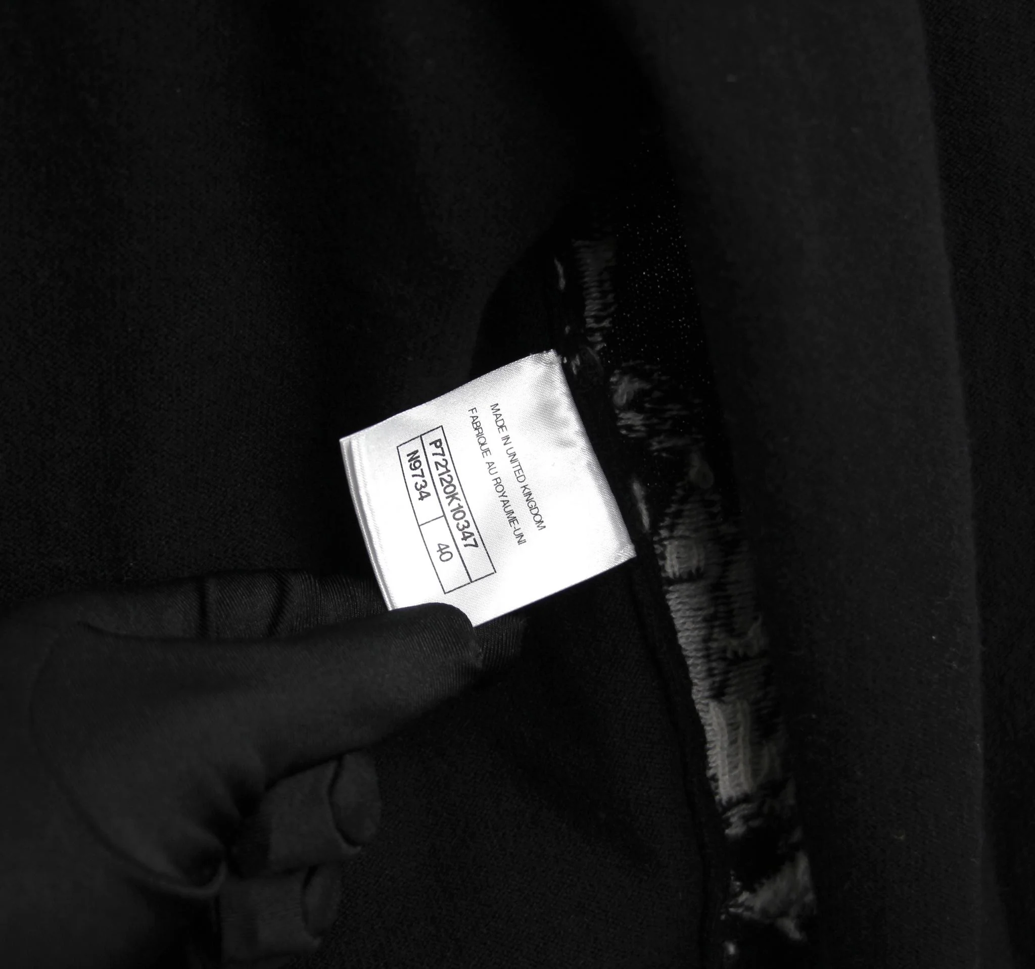 Chanel Cashmere 99 Black X White Floral Bird Coat - Image 15