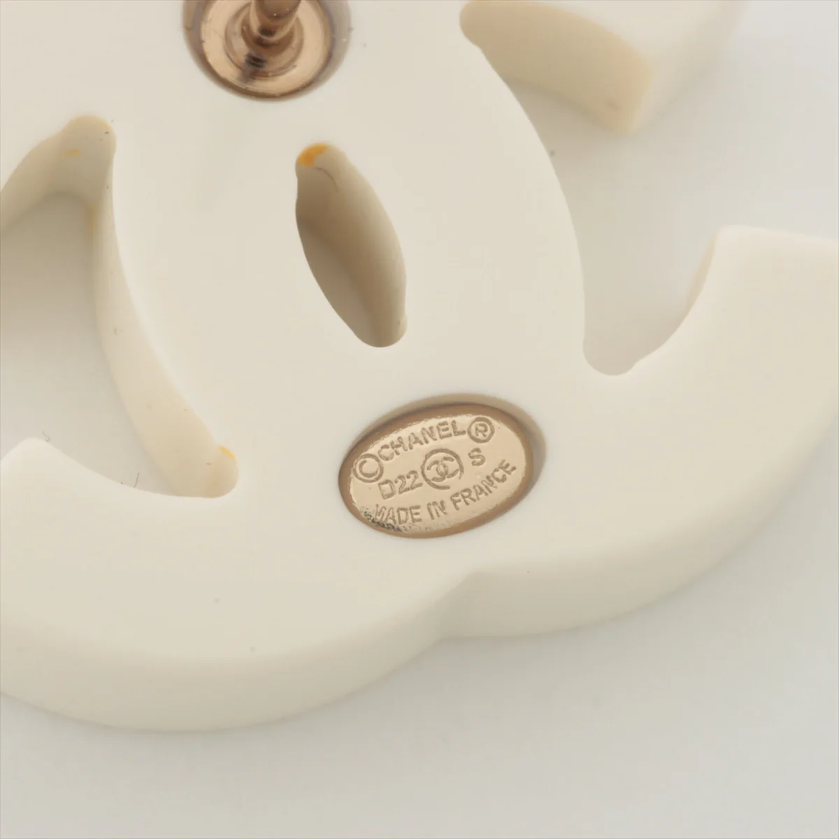 Chanel Cc Logo 2022 Premium Resin Earrings - Image 5