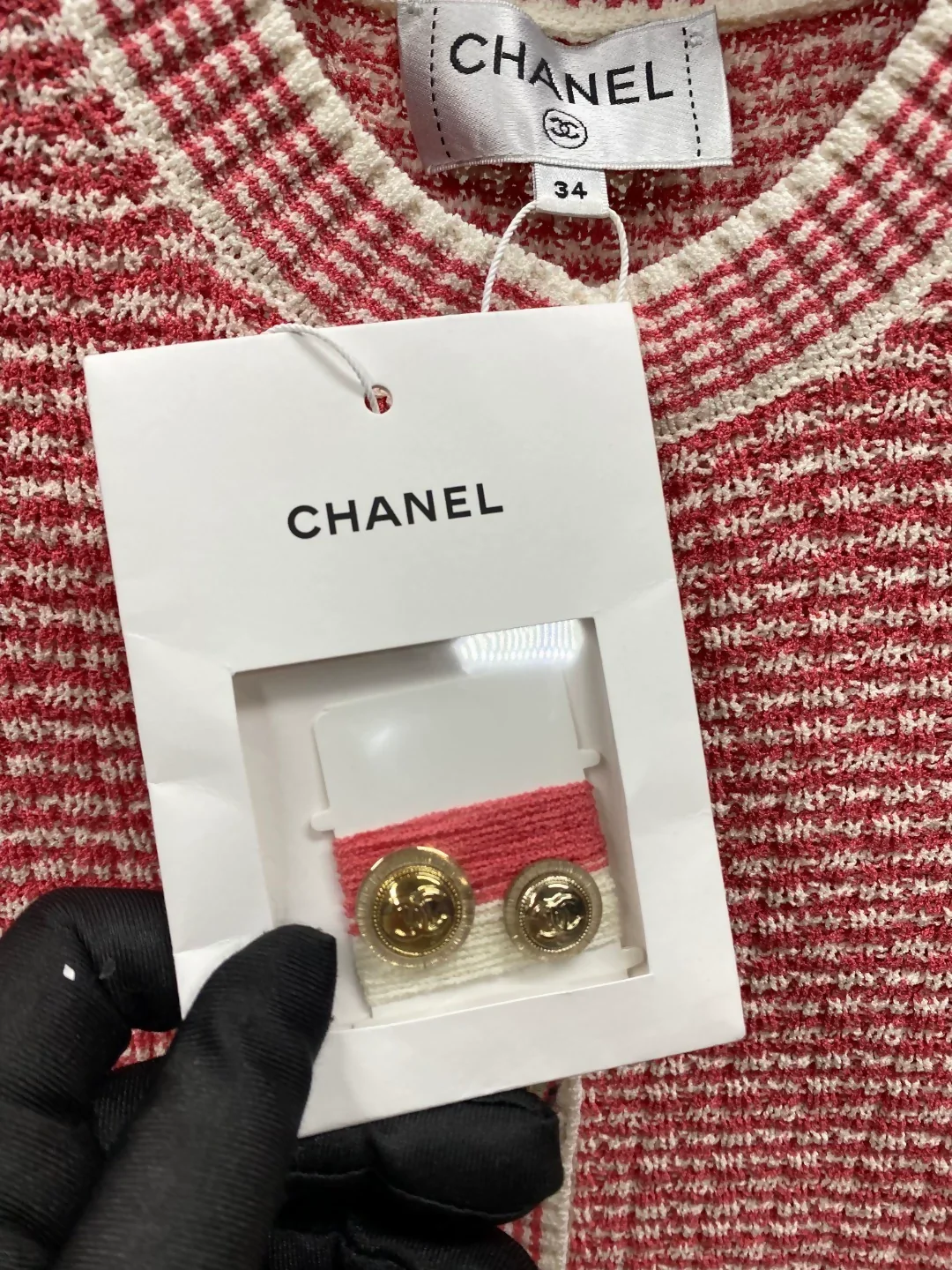 Chanel 21C rose red striped woven long cardigan - Image 3