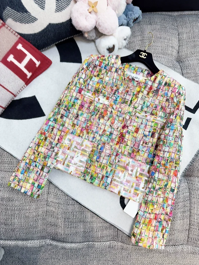 Chanel 21p Colorful Mosaic Haute Couture Embroidered Sequins Jacket - Image 2