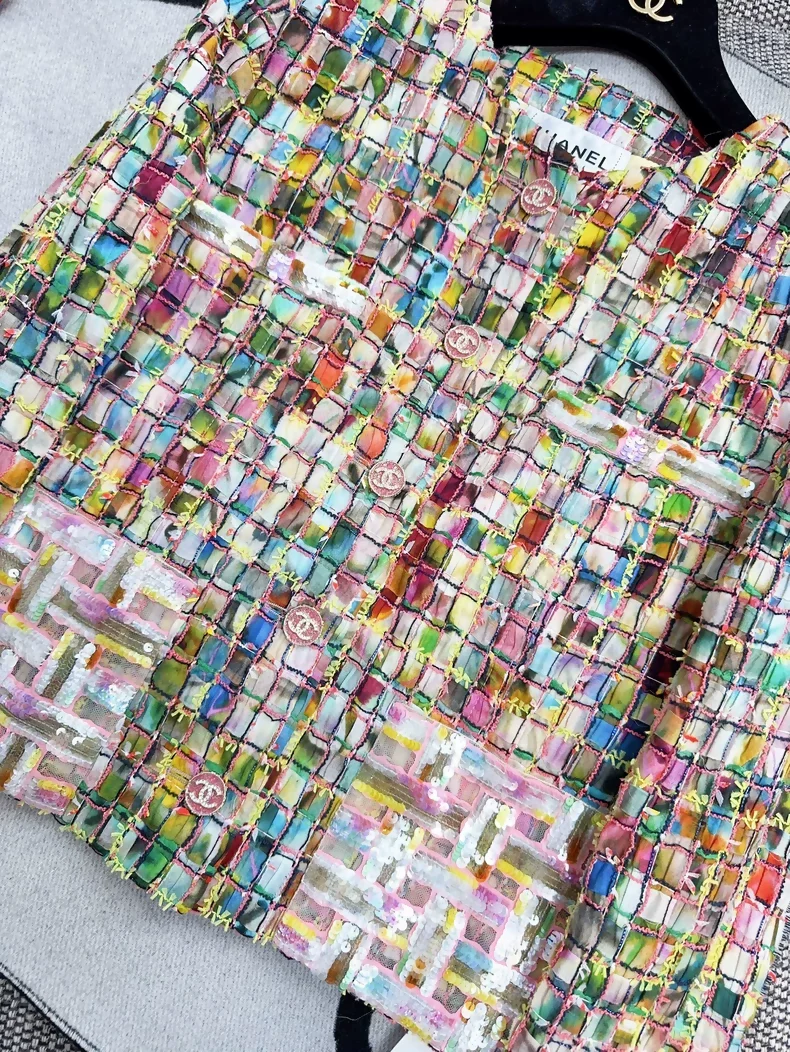 Chanel 21p Colorful Mosaic Haute Couture Embroidered Sequins Jacket - Image 3