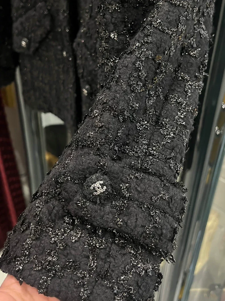 Chanel 22k black tweed jacket - Image 3
