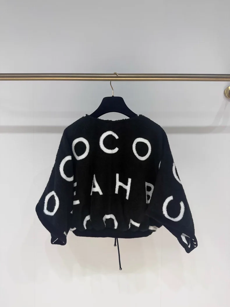 Chanel 23M black and white terry top - Image 3
