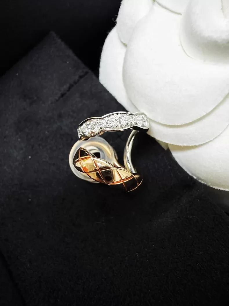 Chanel Coco Crush 18K Two-Tone Quilted Diamond-Set White Gold Single Earring - Image 7
