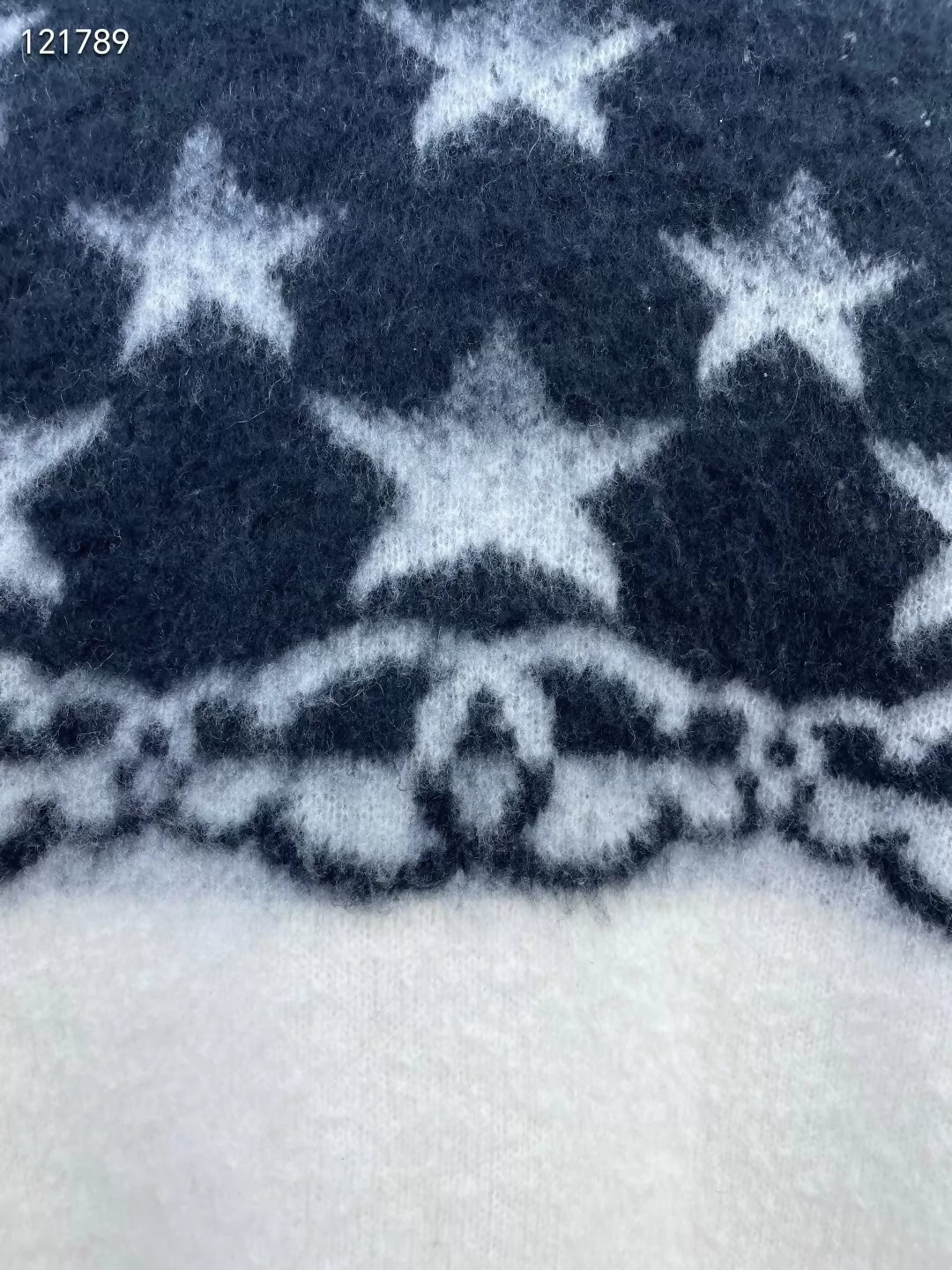 Chanel 23N black and white star knit sweater - Image 4