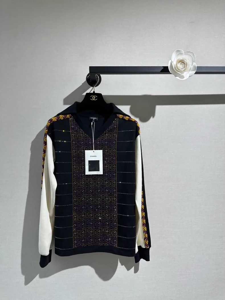 Chanel 23A Black/white/yellow sweater
