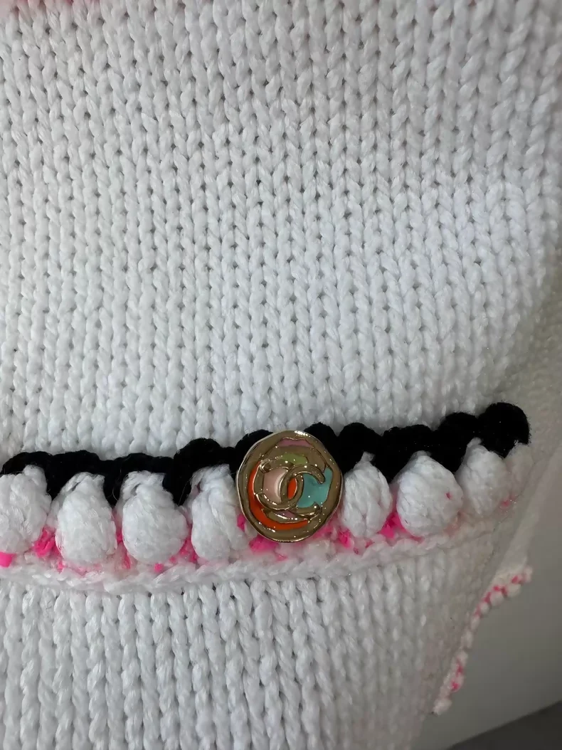 Chanel 24S white Knit Cardigan - Image 2