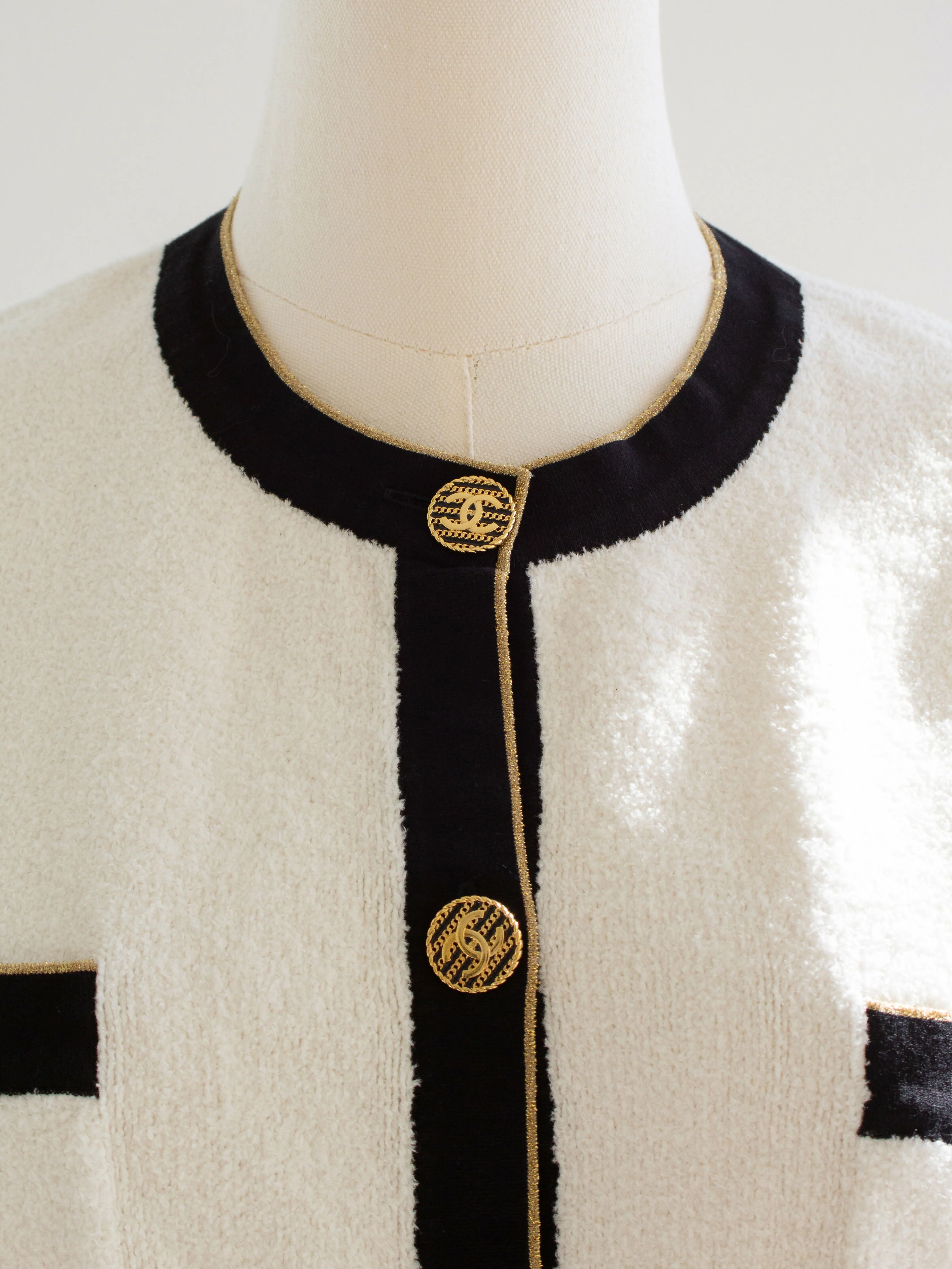 Chanel Cruise 2019 La Pausa White Black Gold Terry 19C Cardigan Jacket - Image 3
