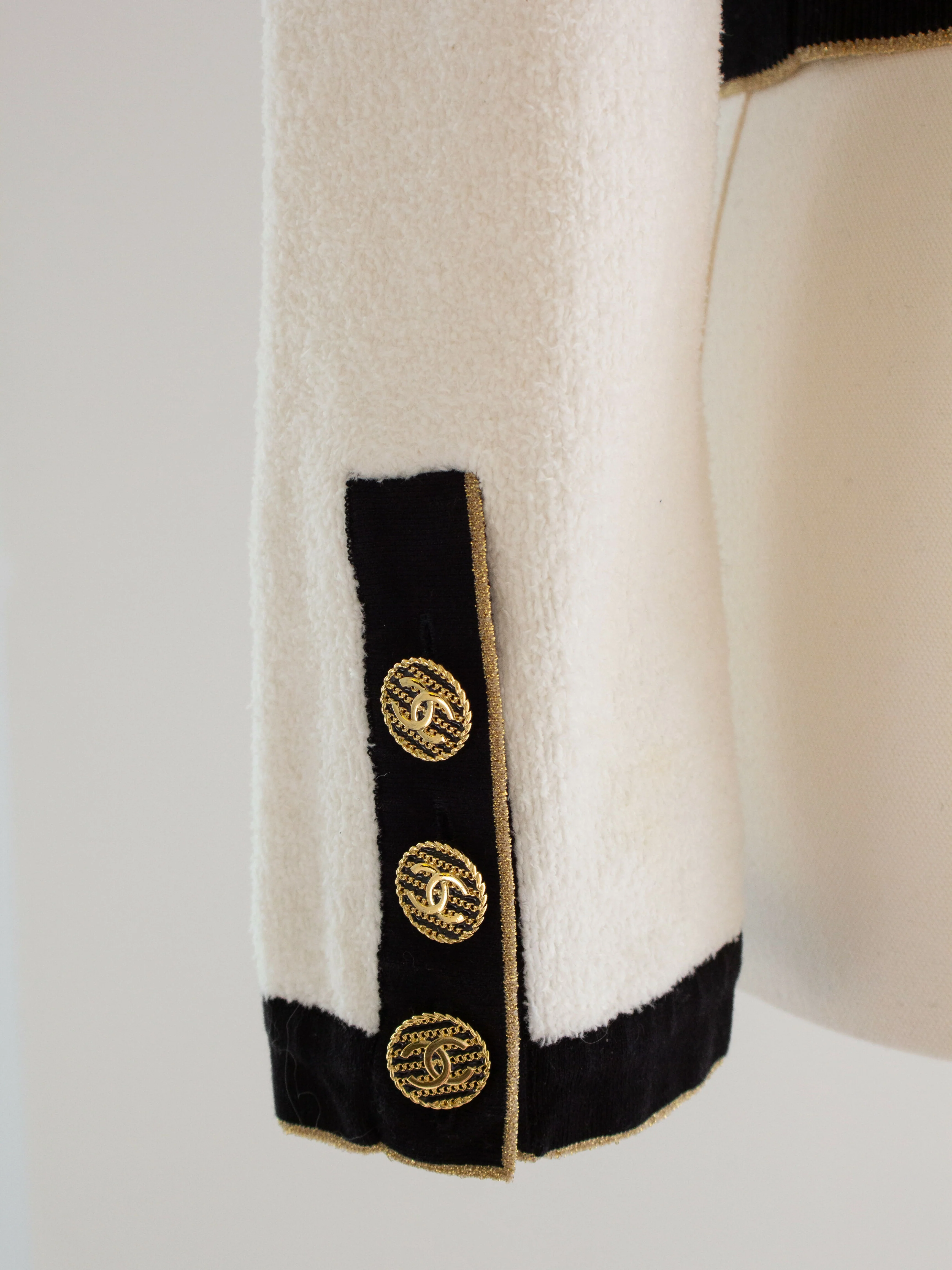 Chanel Cruise 2019 La Pausa White Black Gold Terry 19C Cardigan Jacket - Image 5
