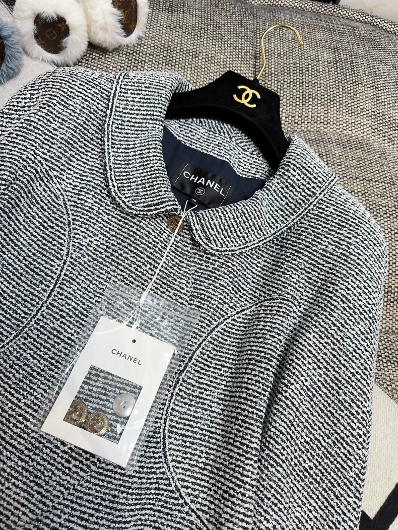 Chanel 20C grey with stripes jacket - Image 3