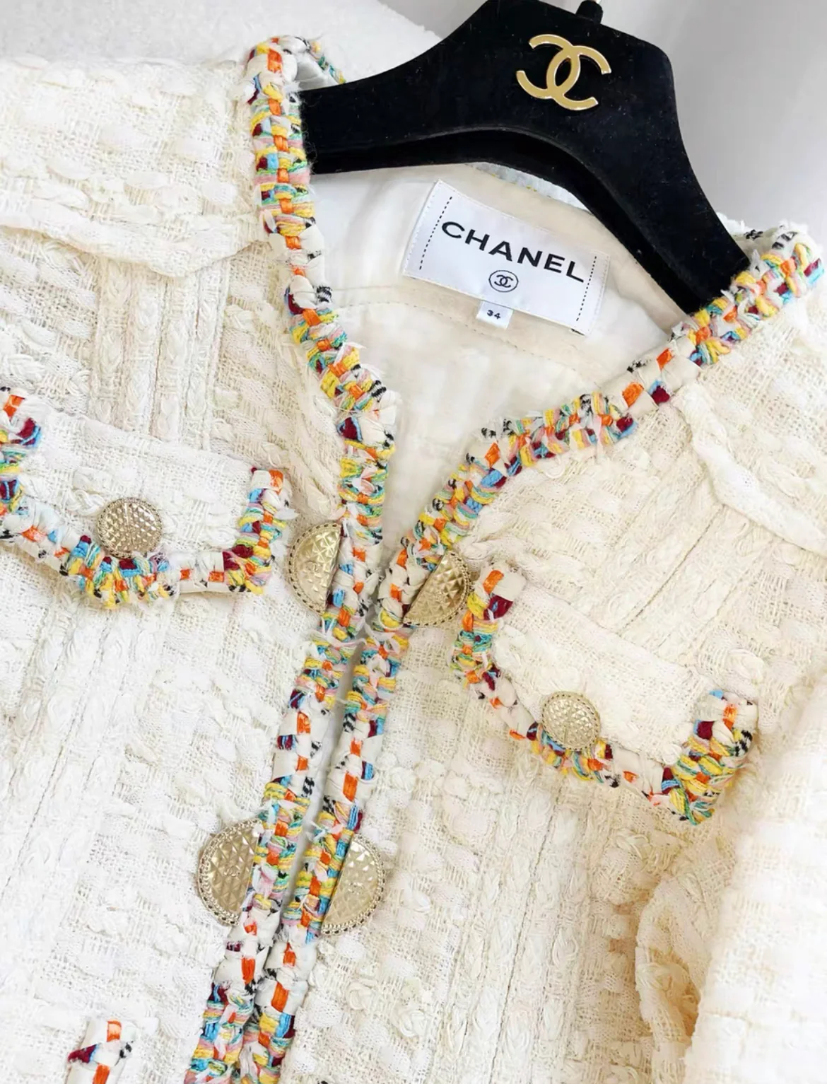 Chanel Ecru Tweed Jacket from 2016/2017 show in Cuba size 34 - Image 2