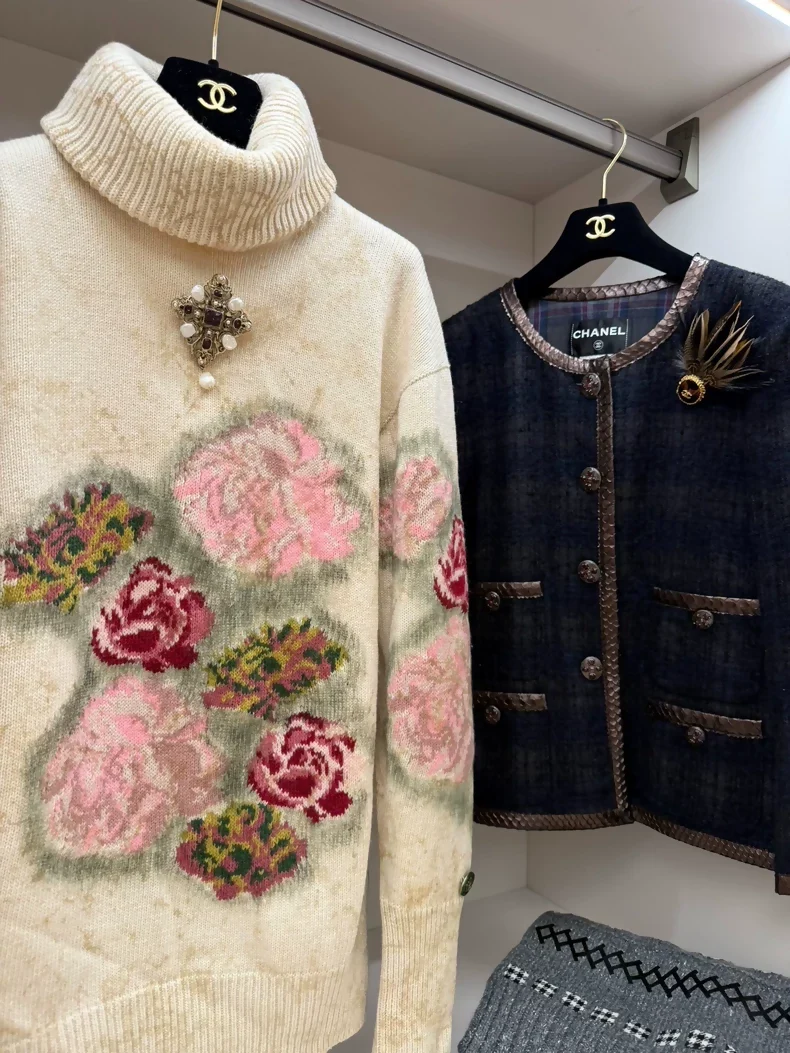Chanel 12A wool turtleneck sweater - Image 2