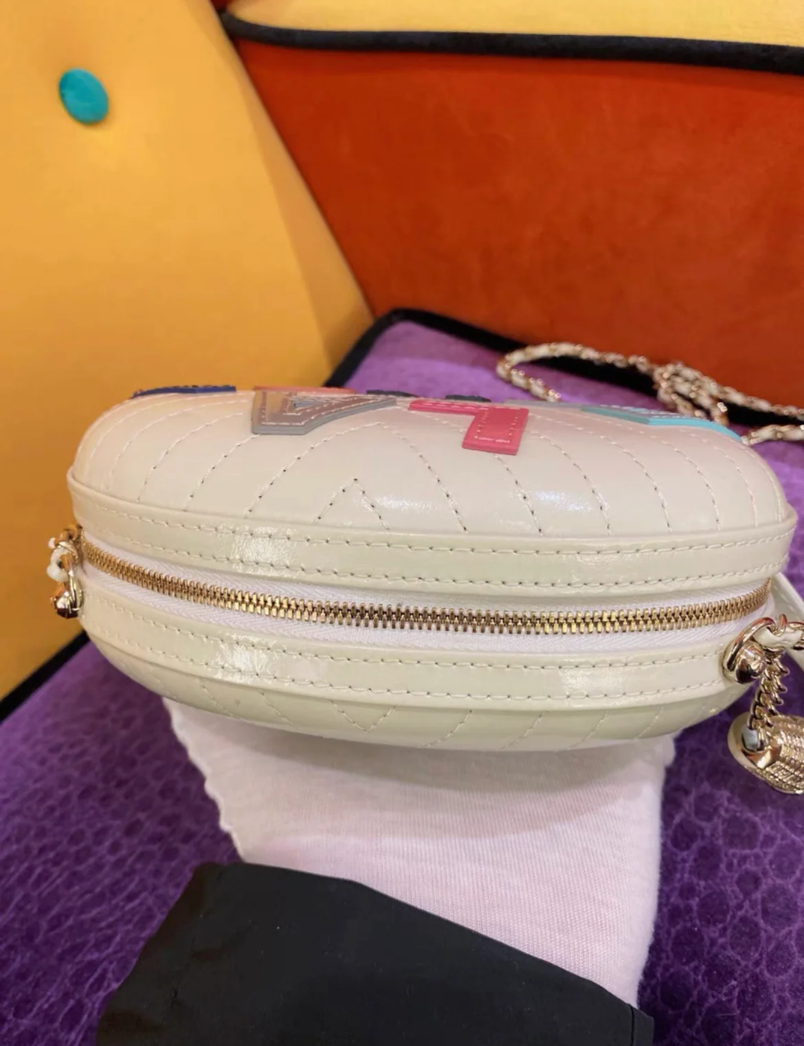 CHANEL Embroidered Lambskin Chevron Quilted La Pausa Evening Bag White - Image 5