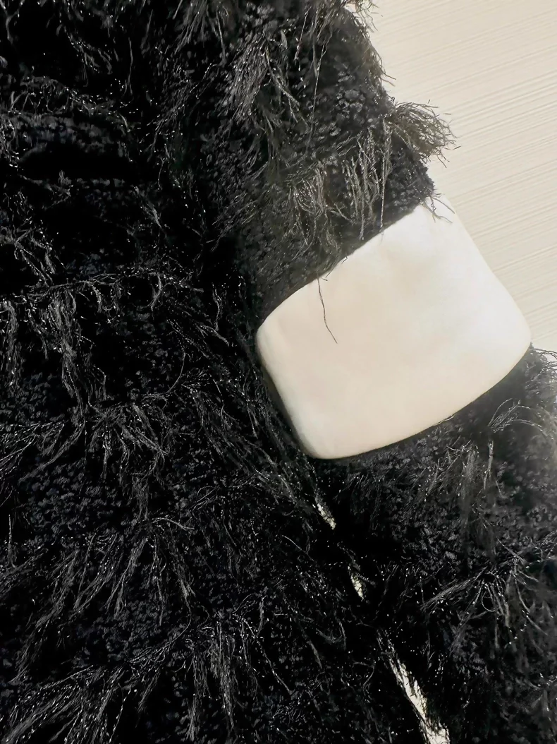 Chanel 20 black and white jacket - Image 3