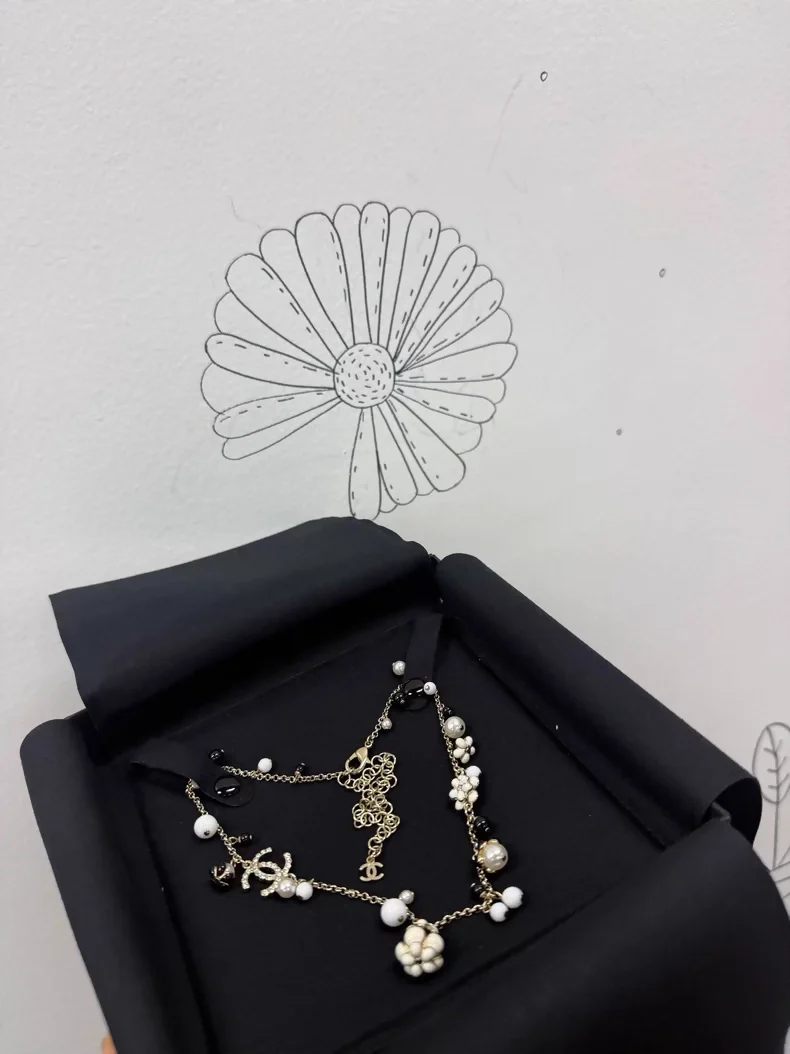 Chanel exquisite black and white enamel floral choker necklace