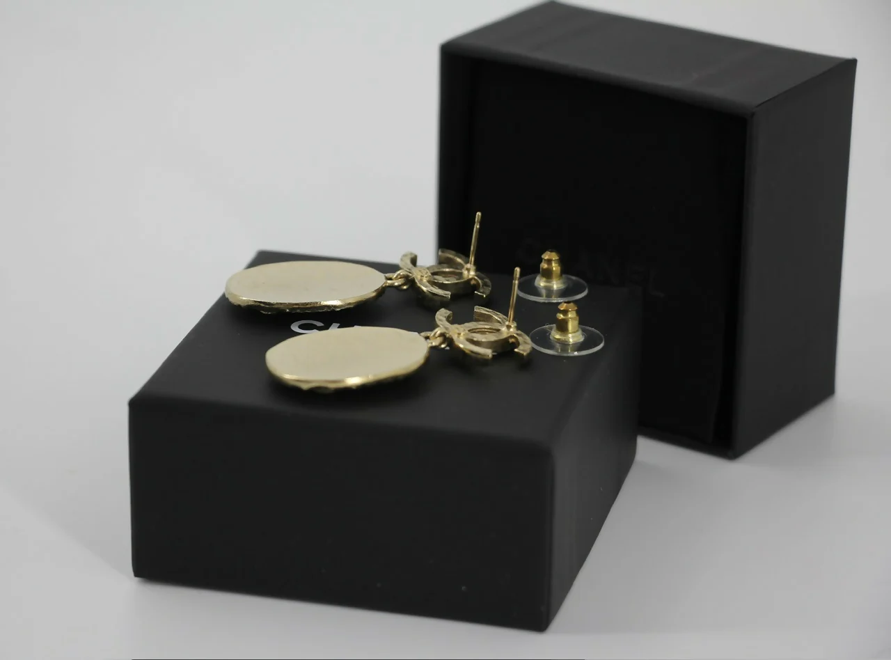 Chanel F21A Rhinestone CC Crown Dangle Stud Earrings - Image 8