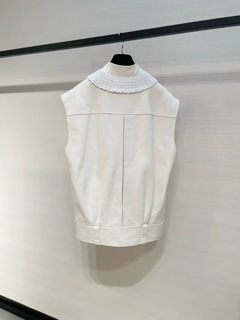 Chanel 25S white leather vest - Image 2