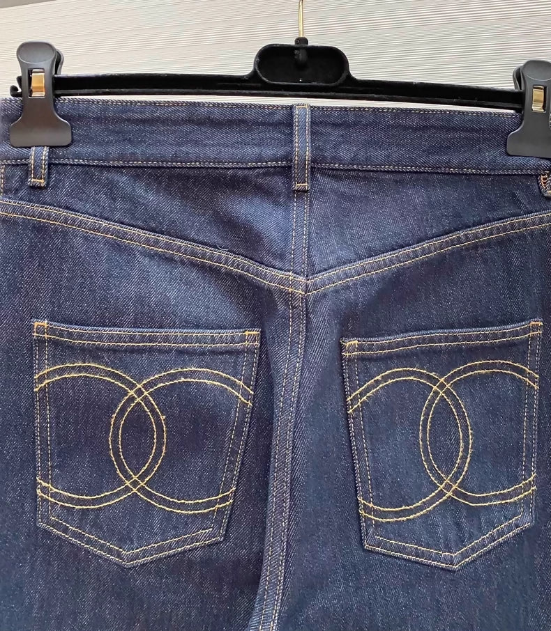 Chanel 25C straight leg jeans - Image 2