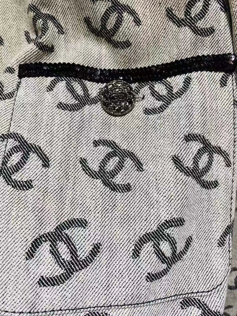 Chanel F36 grey denim jacket - Image 2