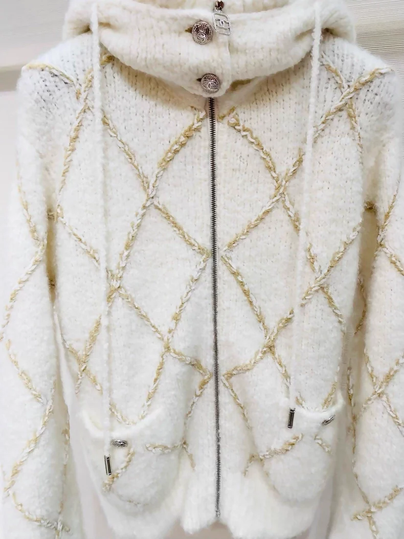 Chanel wool ski knit cardigan - Image 2