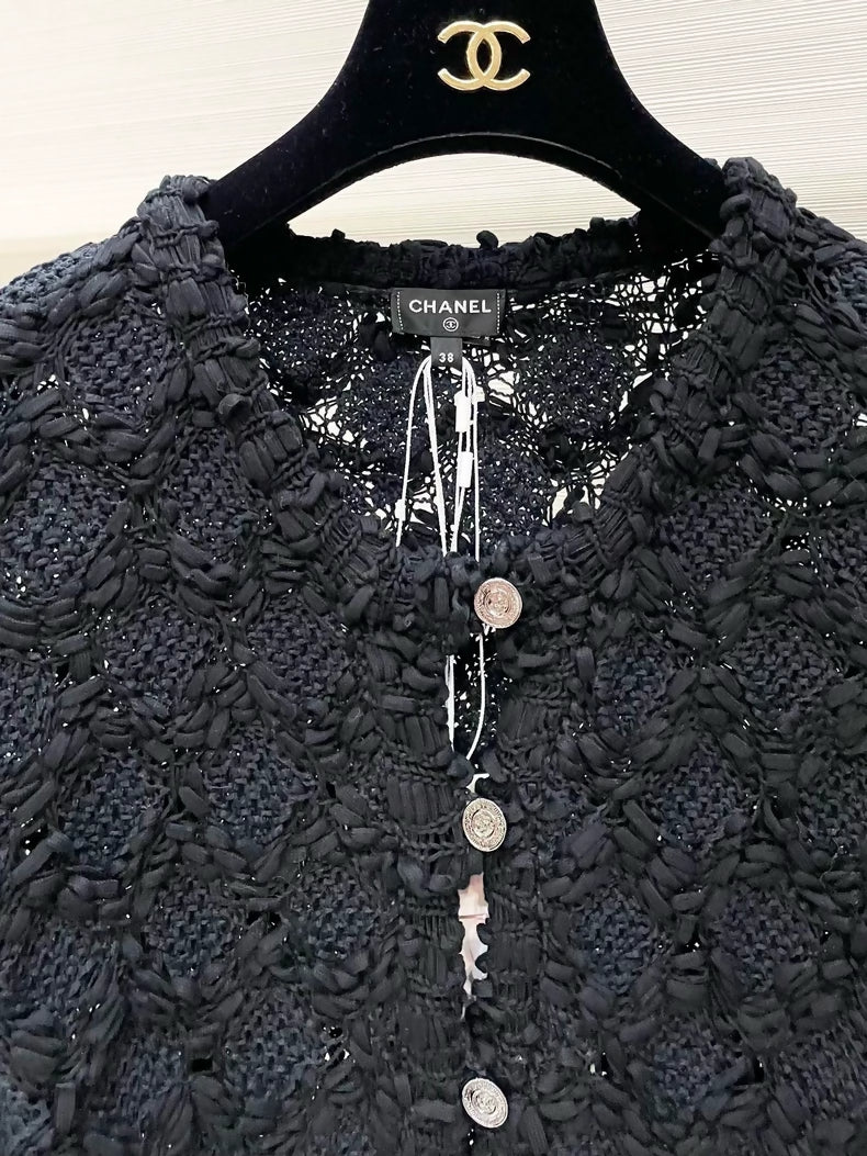 Chanel 25p black cardigan - Image 2
