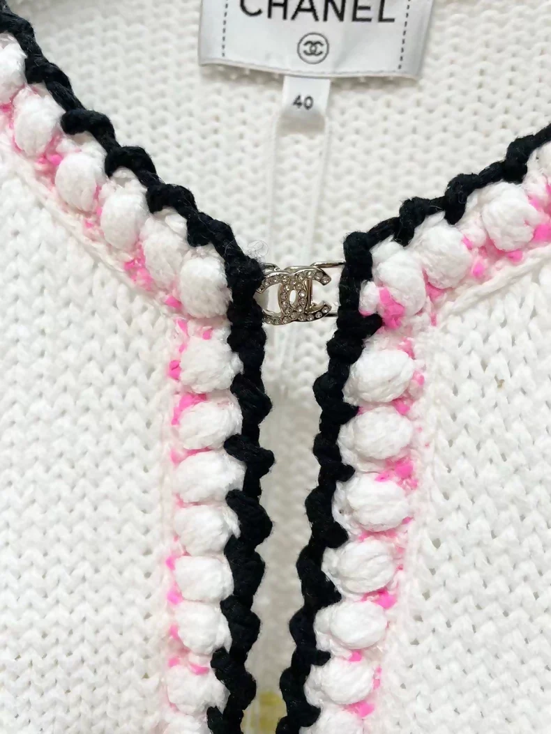 Chanel 24S White & multicolore Cardigan - Image 2