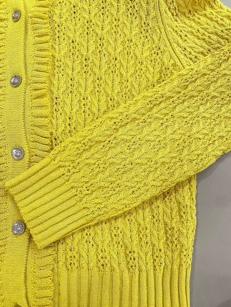 Chanel 25C yellow cardigan with ruffles - Image 4