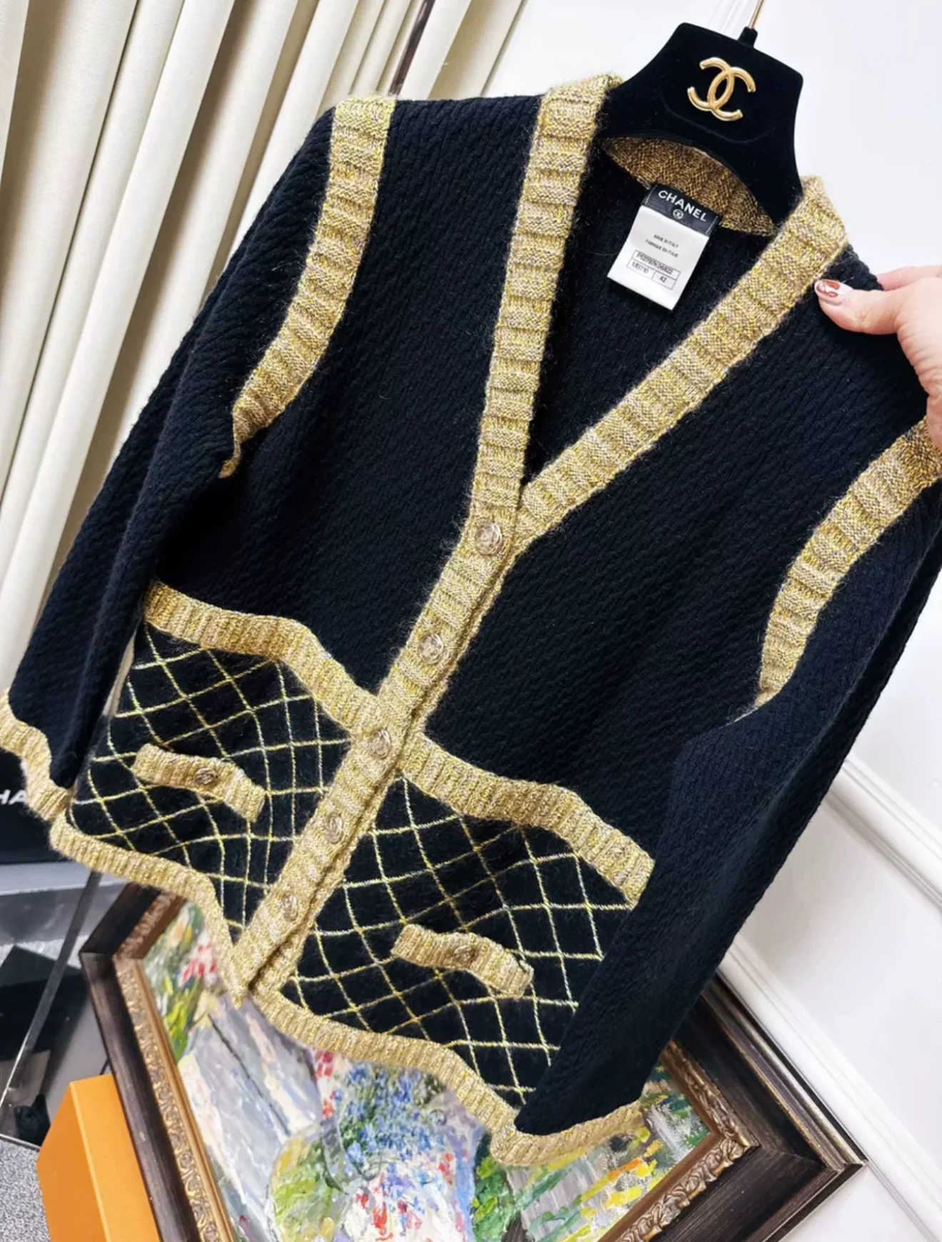 Chanel Fall/Winter 2015-2016 Black & Gold Cardigan - Image 6