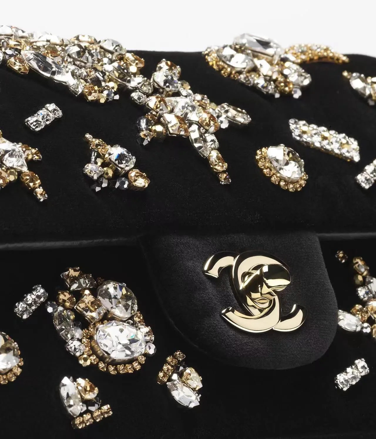 Chanel Fall-Winter 2025/26 MINI CLASSIC HANDBAG Velvet, Strass, Imitation Pearls & Gold-Tone Metal
Black, Crystal & Golden - Image 2