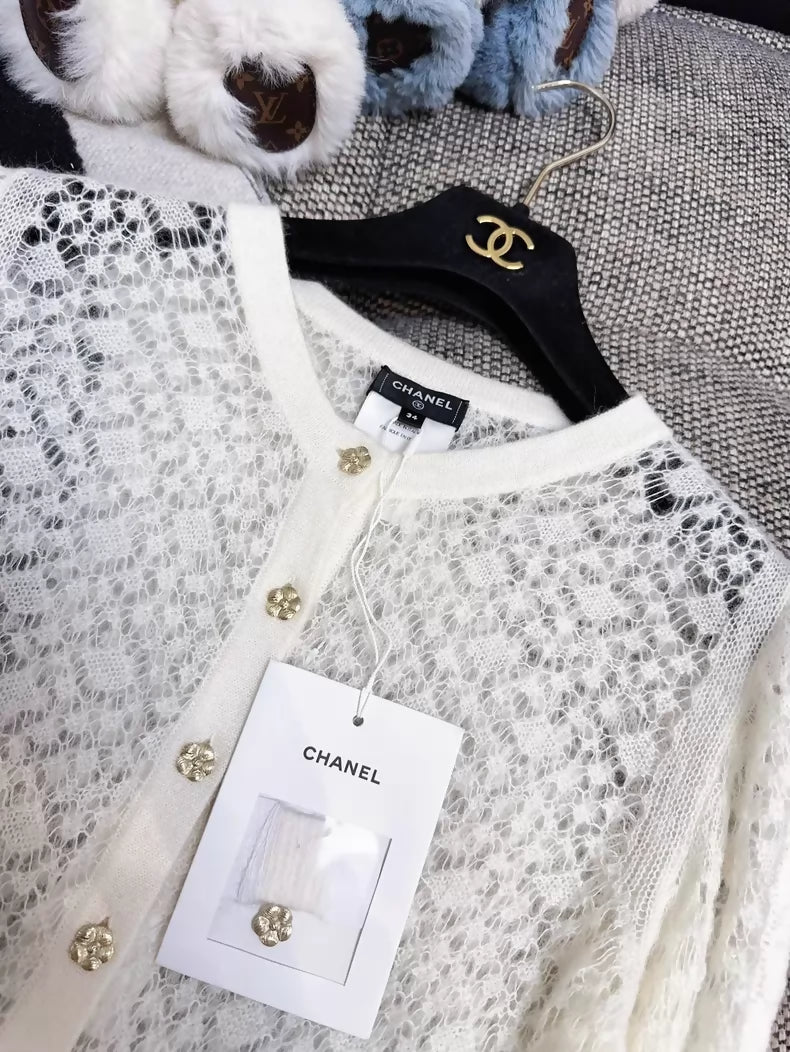 Chanel 23K off-white knit cardigan - Image 6