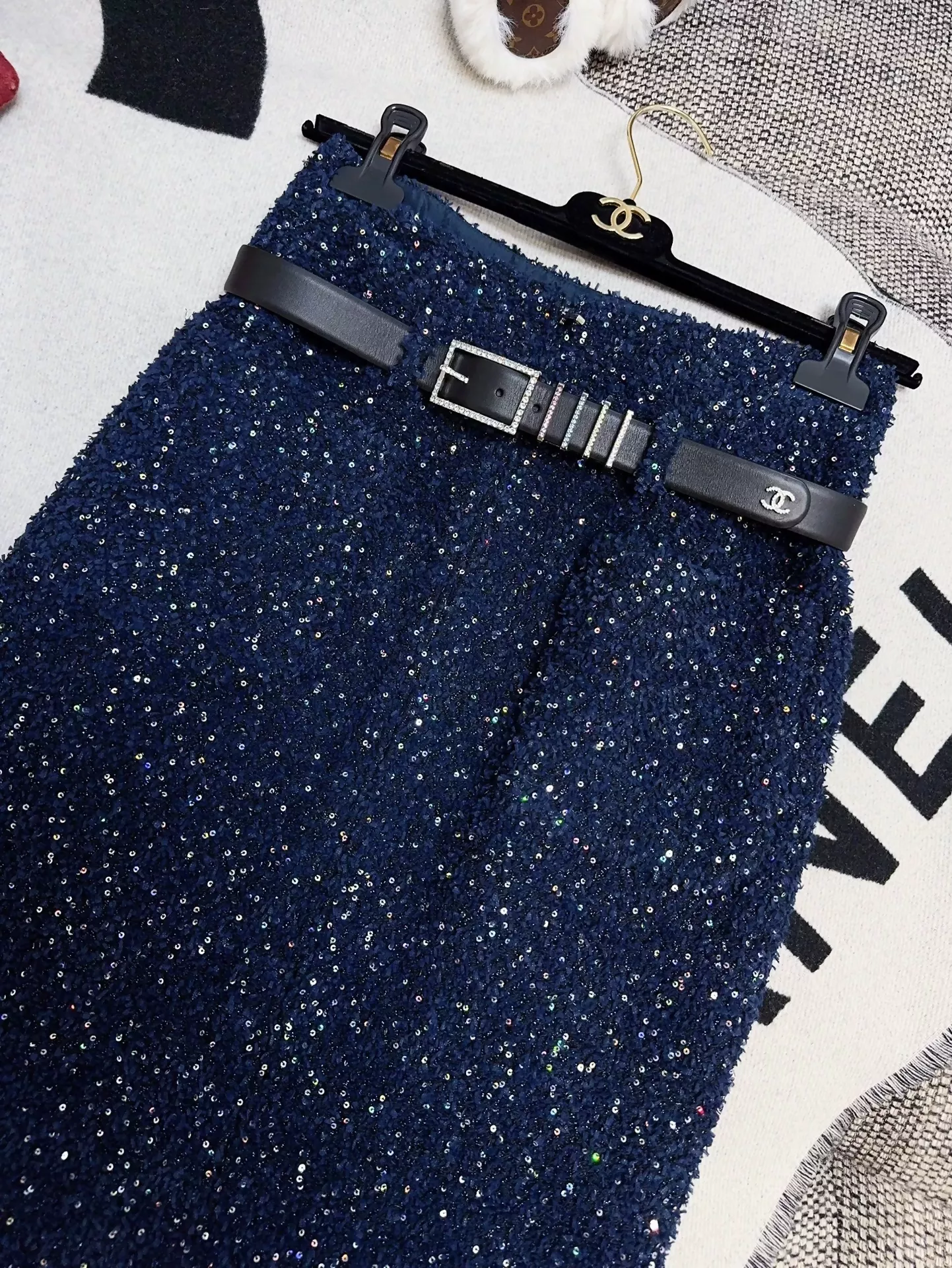 Chanel dark blue skirt - Image 3