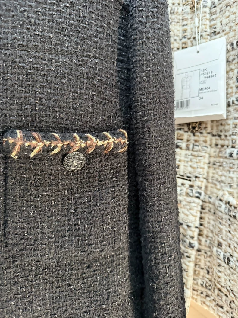 Chanel 2018 black tweed jacket - Image 3