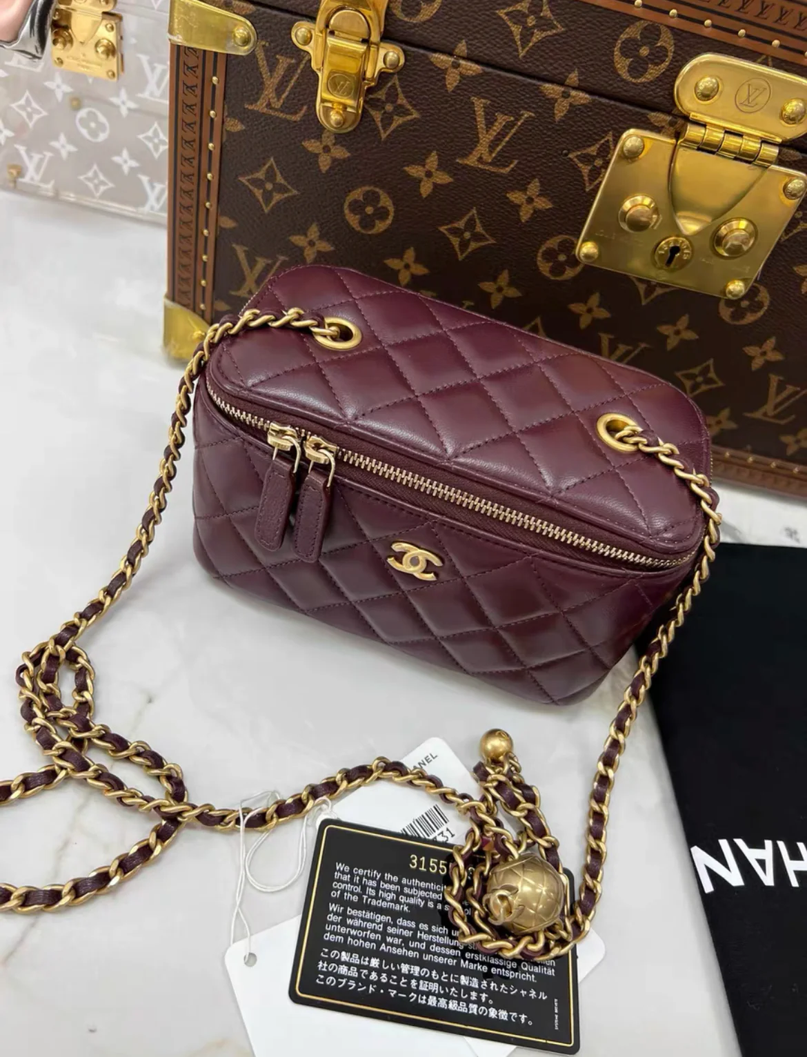 Chanel gold ball mini case chain bag in burgundy - Image 4