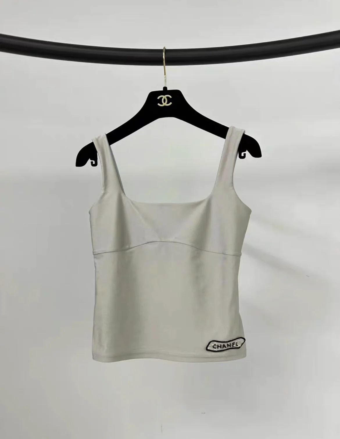 Chanel gray workout top and pant size 34 - Image 2